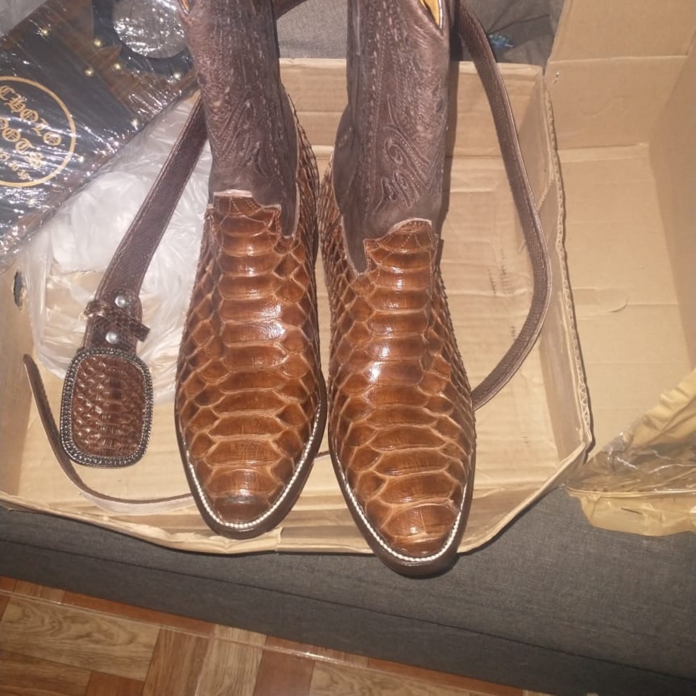 Men’s original brand new python boots never worn